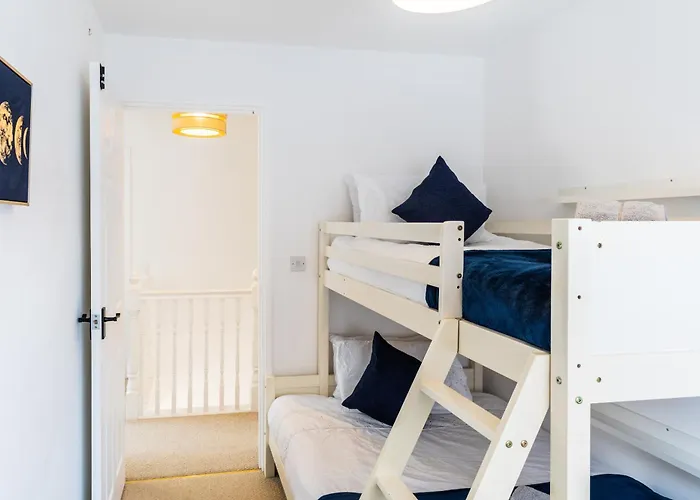Limeslade House In Mumbles - Family & Dog Friendly