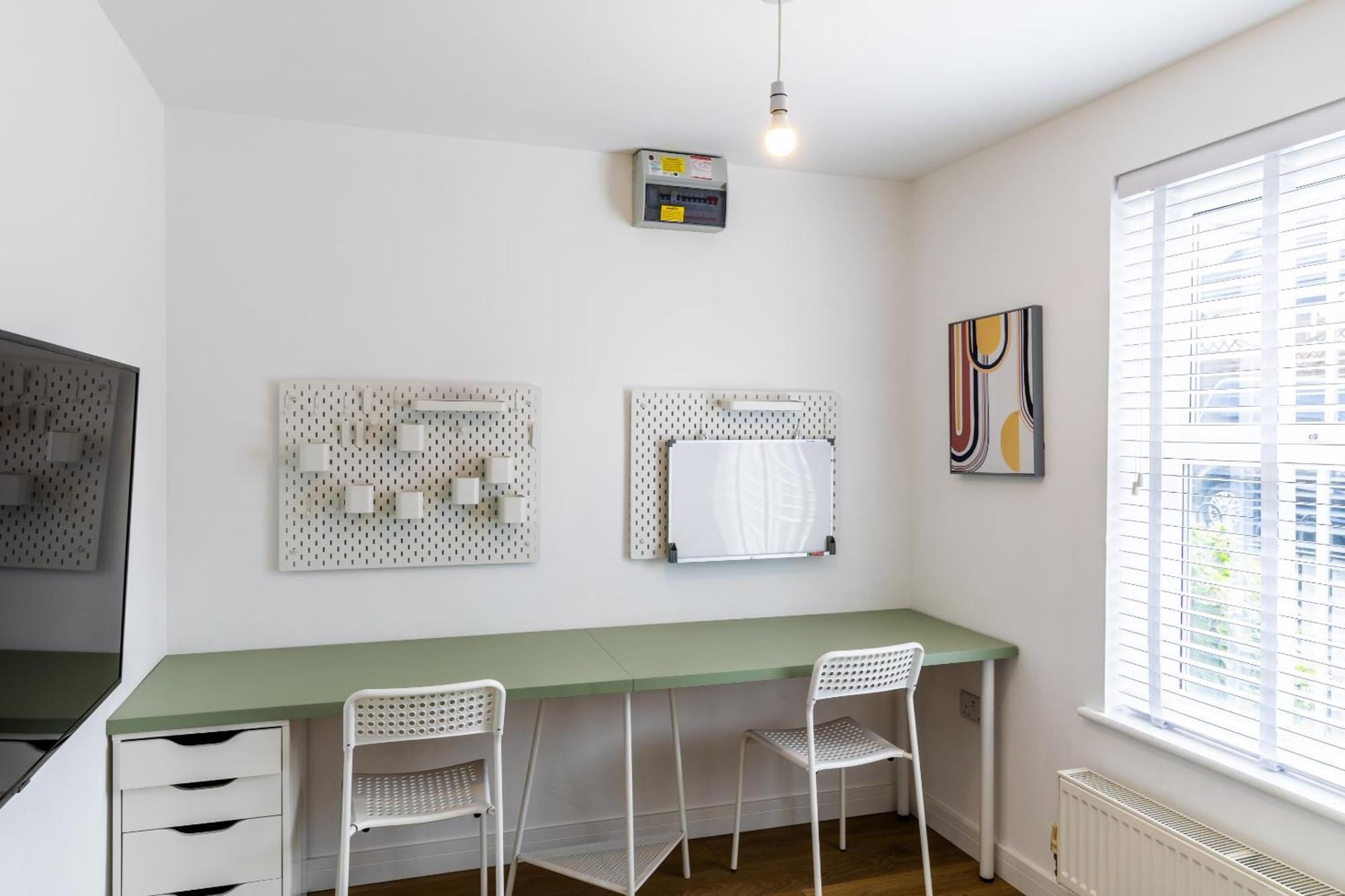 Holiday home Limeslade House In - Family & Dog Friendly *